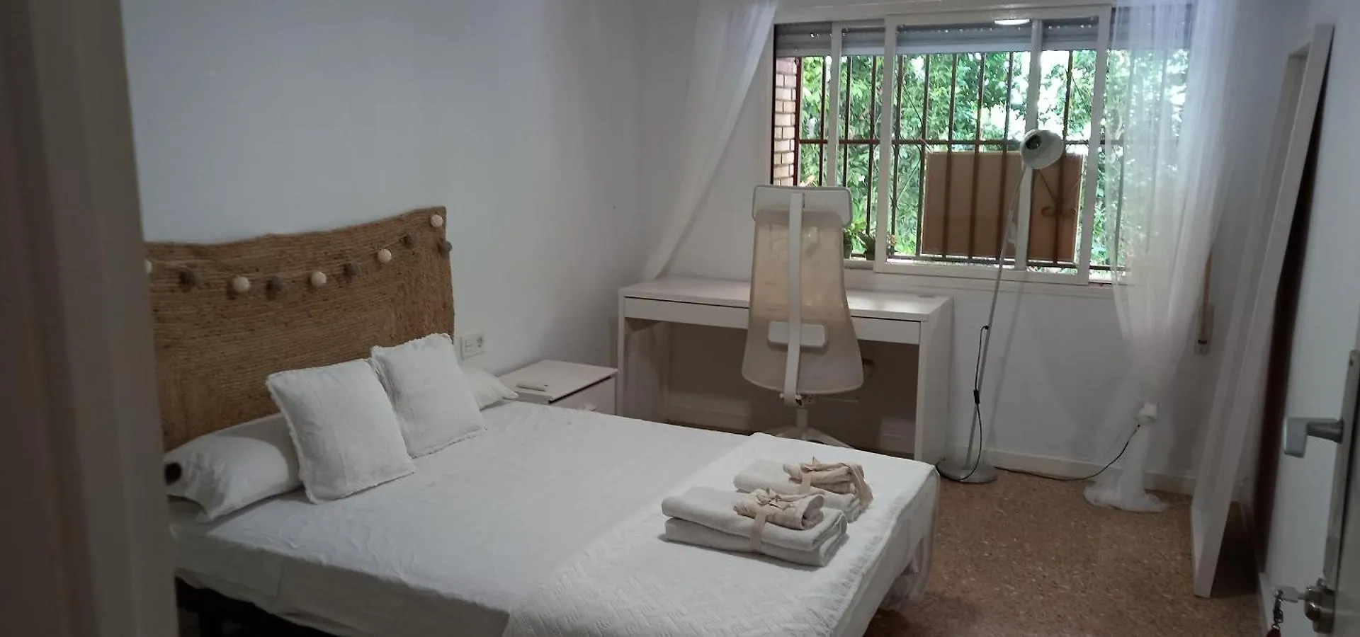 Caridad Home B&B Альмерия