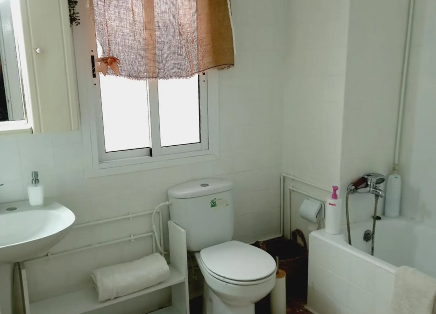 Caridad Home B&B Almeria Homestay